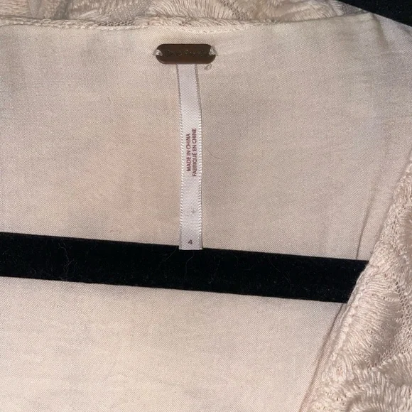 Free People
Ivory Lace Tea Dress size 4 - Picture 6 of 7